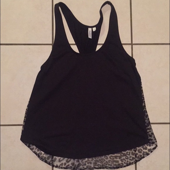 NWOT black RVCA top