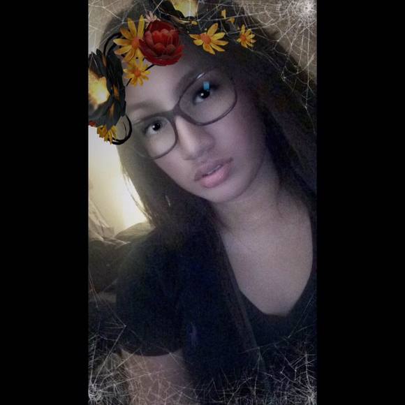 Meet your Posher, Jasmine a - Picture 1 of 1