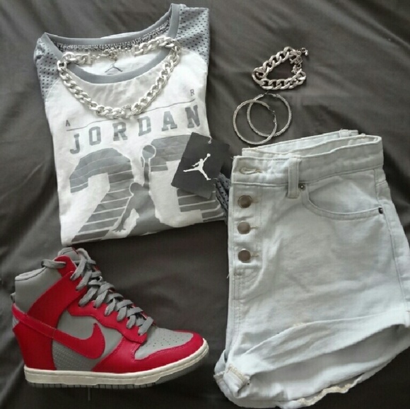 Wolf Grey Air Jordan Jumpman Quarter Sleeve Shirt