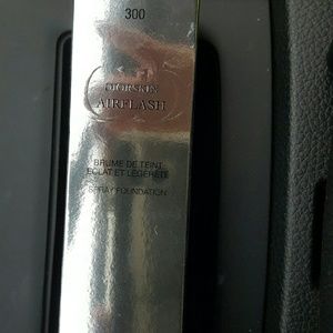 Dior Air flash foundation