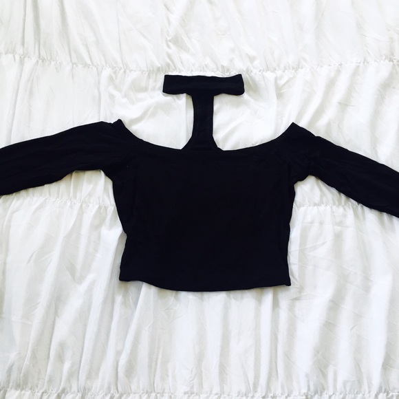 Off The Shoulder Choker Crop Top - Picture 4 of 4