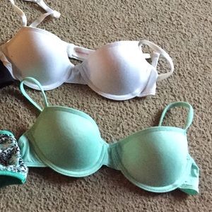 34A Bra