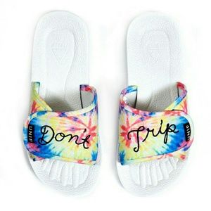 UNIF don't trip tie dye slides