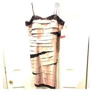 Women's dress size 8, never worn, new with tags