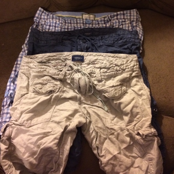 3 American Eagle shorts