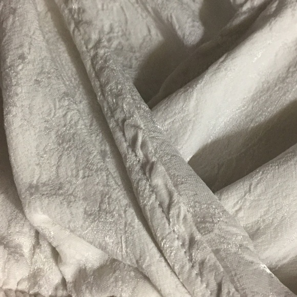 cream paisley print Jaslyn top - Picture 3 of 4