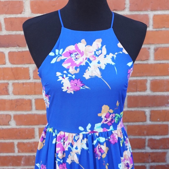 Floral Maxi Dress - Picture 2 of 4