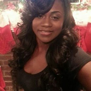 Meet your Posher, Katina