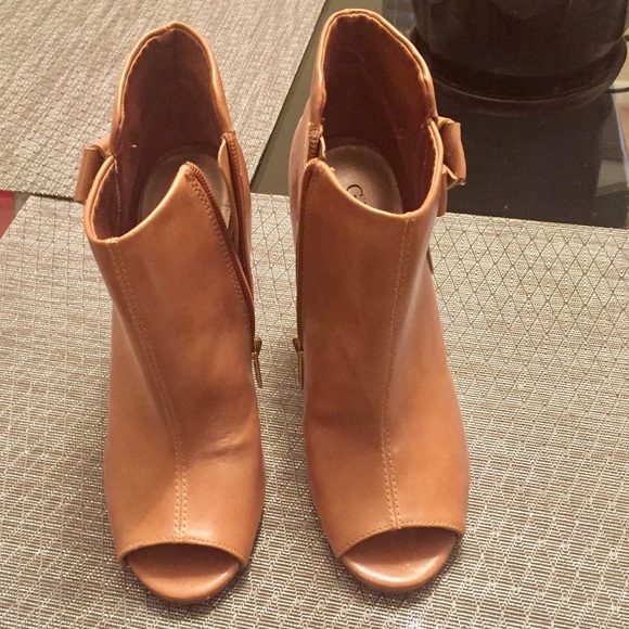 Ankle boots🚨Guess