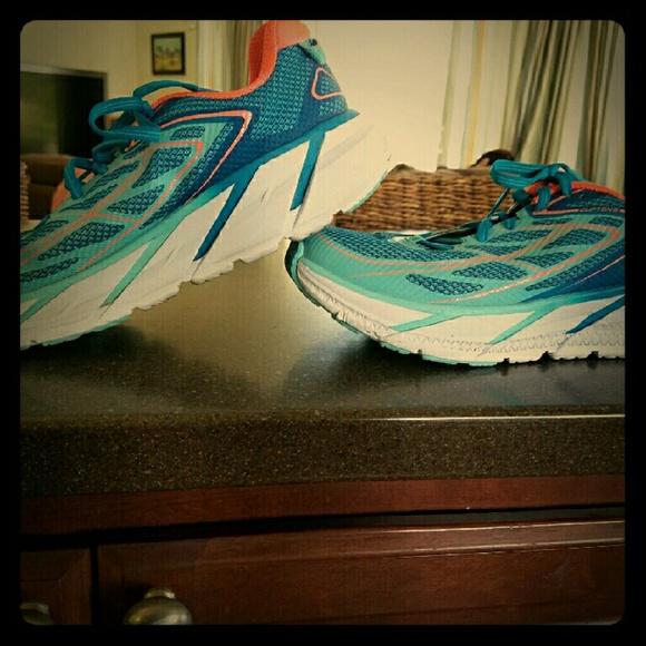 Hoka Clifton 3 womens size 8.5