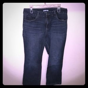 Mid rise straight leg jeans