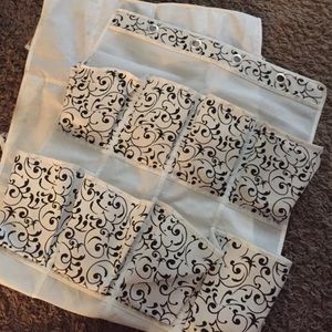 Over the door shoe organizer