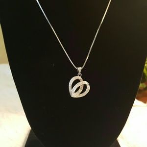 **Gorgeous 14k Heart Pendant w/Chain**