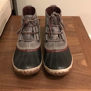 Sorel rain boot, size 7.5
