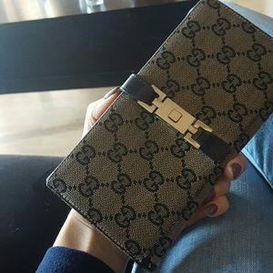 100% Guaranteed Authentic Gucci Wallet