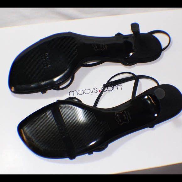 Stuart Weitzman - Picture 3 of 4