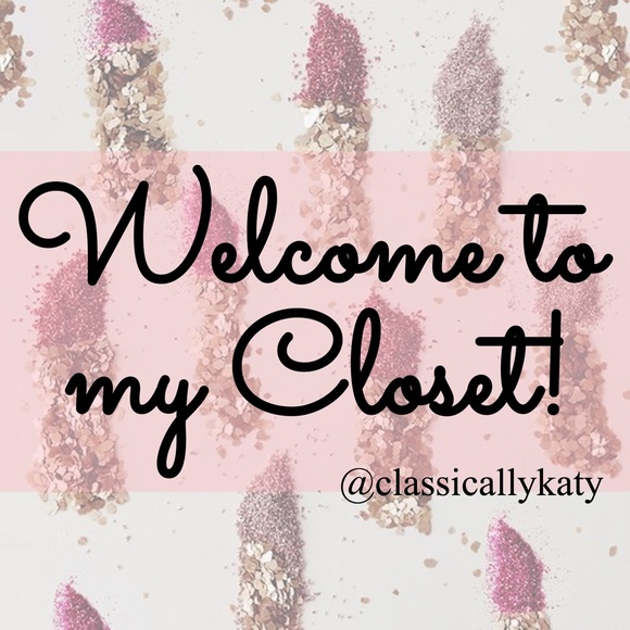 • About My Closet • - Picture 1 of 1