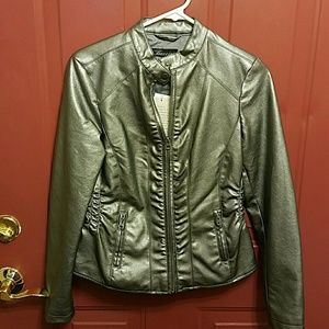 Metallic jacket