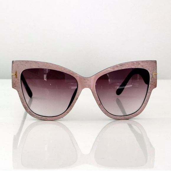 NEW! Pink Hydrangea shades πΈπ - Picture 3 of 4