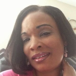 Meet your Posher, Domonique