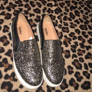 Mossimo platform bling sneakers size 8