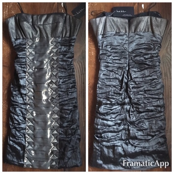 Nicole Miller Collec. ruche strapless