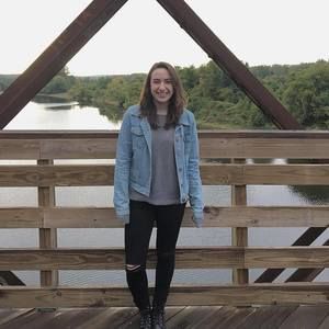 Meet your Posher, Valerie