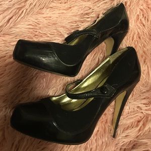 Bakers Mary Janes! Have been worn. Size:9m