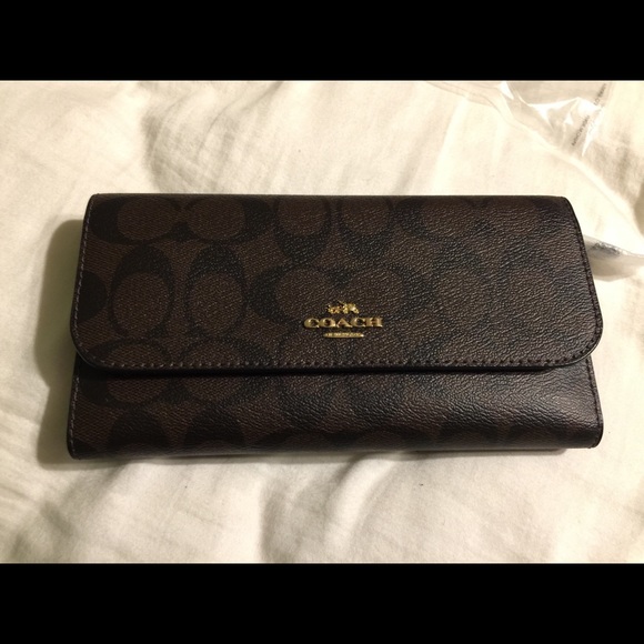 NWT Coach Signature Coated Canvas Checkbook Wallet