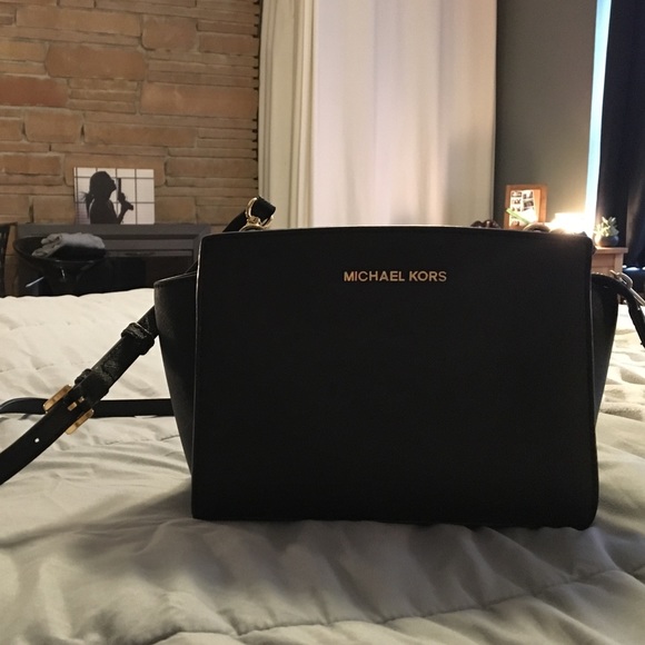 Michael Kors cross body bag