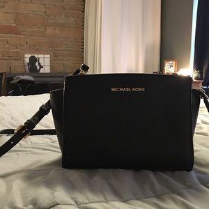 Michael Kors cross body bag