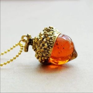 💥 FLASH SALE 💥 AMBER ACORN ANTIQUE GOLD NECKLACE