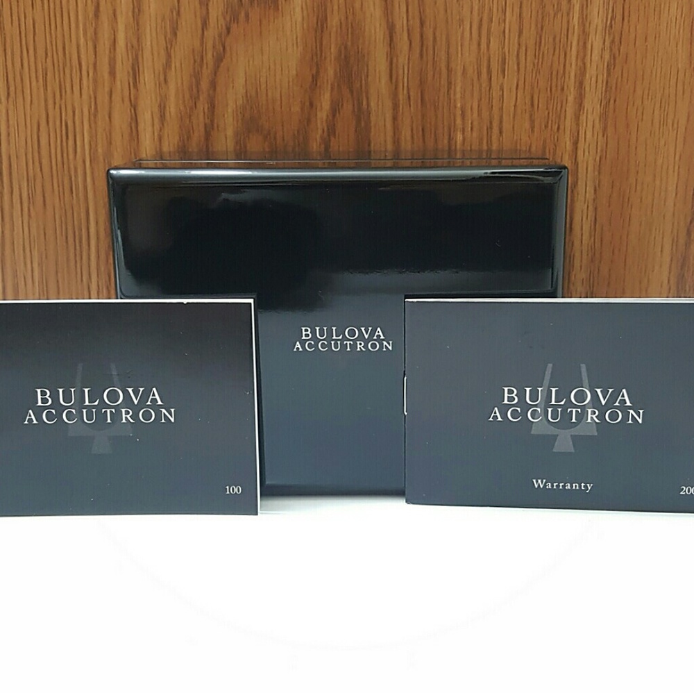 Big sale, Bulova Accu-swiss watch - Picture 5 of 7