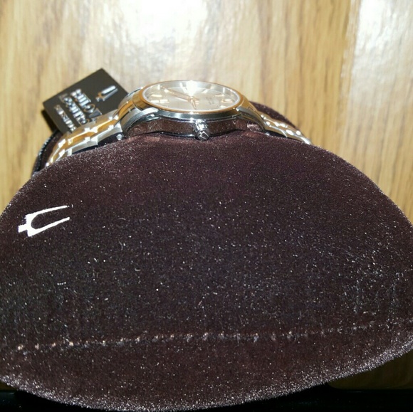 Big sale, Bulova Accu-swiss watch - Picture 4 of 7