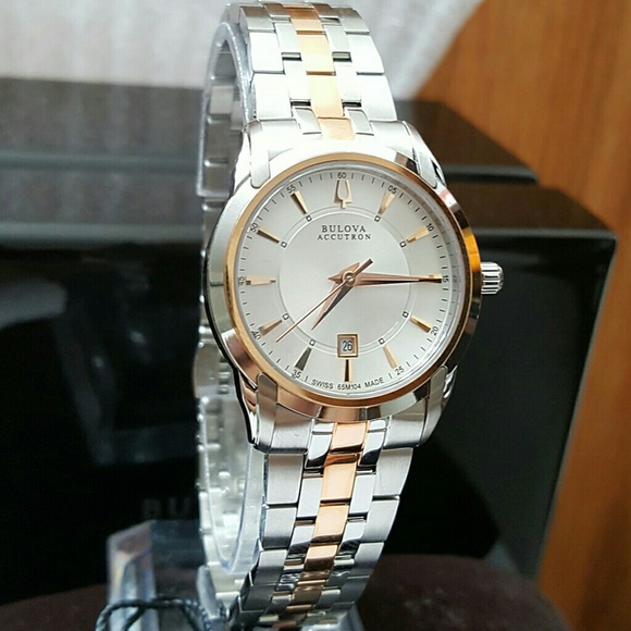 Big sale, Bulova Accu-swiss watch - Picture 6 of 7