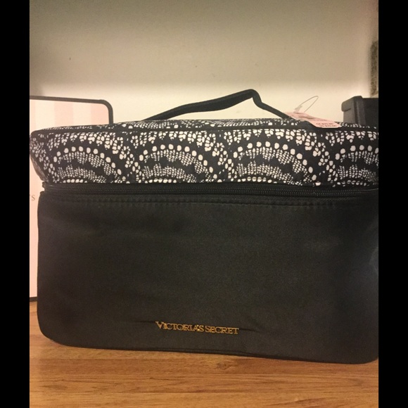 Large VS intimates bag & pouch