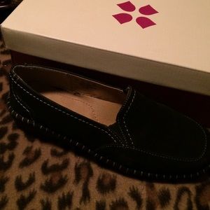 Never worn Naturalizer loafers