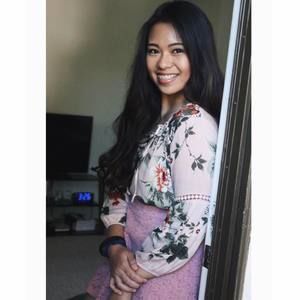 Meet your Posher, Almira