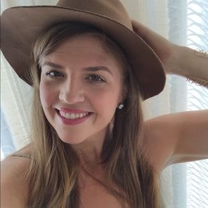 Meet your Posher, Ellen