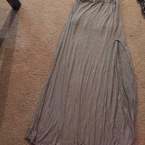 Brandy Melville maxi skirt
