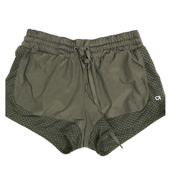 GapFit army body shorts