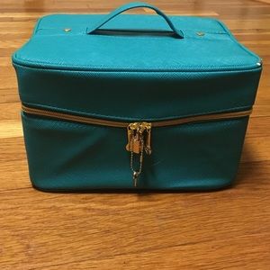 Jewelry/ Makeup organizer