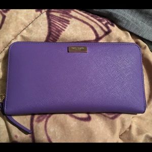 NWOT Kate Spade Zip Wallet