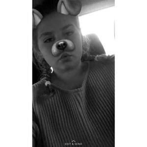 Meet your Posher, Caia