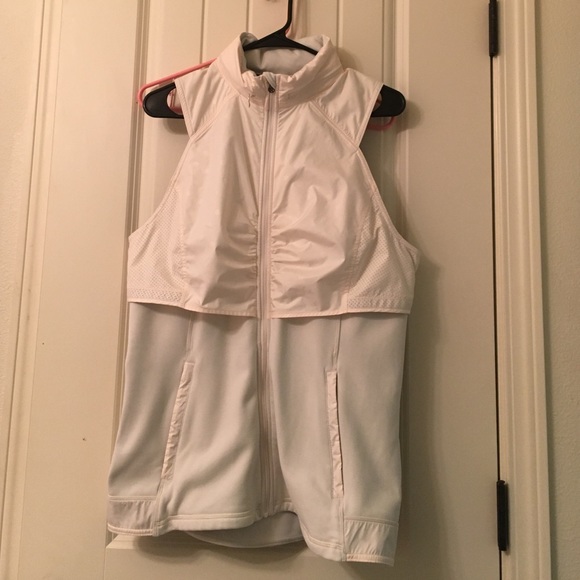 Lululemon Kanto catch me vest