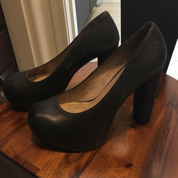 Steve Madden heels - Picture 2 of 3