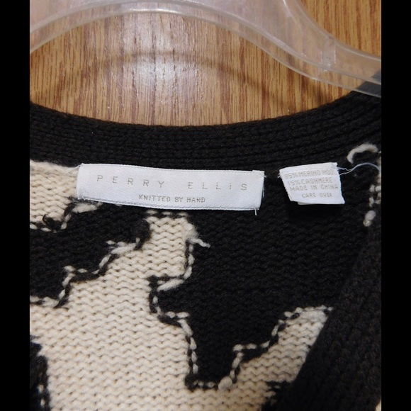 Sensational Brown - Ivory Cardigan W/Pockets - Picture 3 of 3