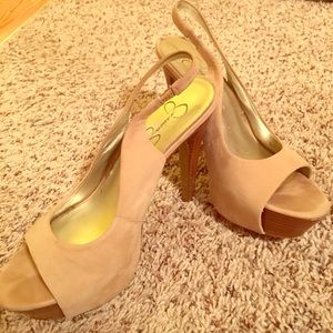 Size 6.5 nude suede Jessica Simpson heels