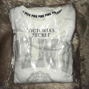 NEW! VS PINK SWEATSHIRT