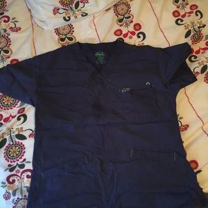 ❌not for sale❌Iguanamed scrub top